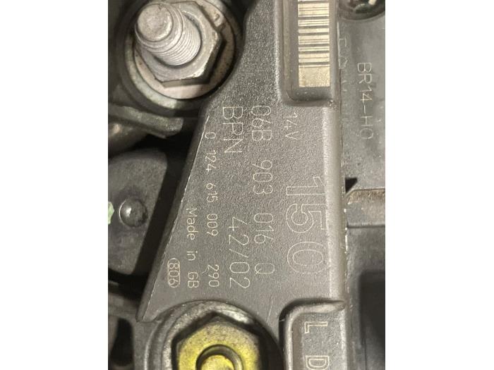 Usagé Dynamo Audi A4 (B6) 2.0 20V Prix € 50,00 Règlement à la marge proposé par Autodemontage van de Laar