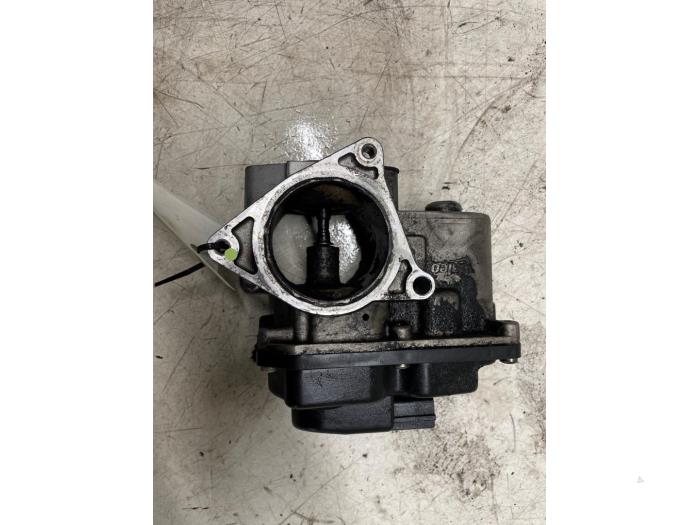 Usagé Valve RGE Volkswagen Passat Variant (3C5) 2.0 TDI 16V Bluemotion Prix € 35,00 Règlement à la marge proposé par Autodemontage van de Laar