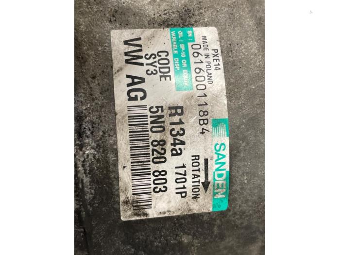 Usagé Pompe clim Volkswagen Passat Variant (3C5) 2.0 TDI 16V Bluemotion Prix € 70,00 Règlement à la marge proposé par Autodemontage van de Laar