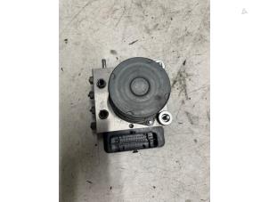 ABS-pump från en Mercedes-Benz Citan (415.6) 1.5 108 CDI Euro 6 2018