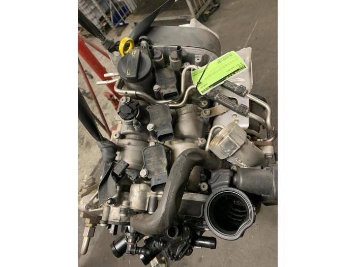 Motor van een Volkswagen Golf VII (AUA) 1.0 TSI 12V 2017