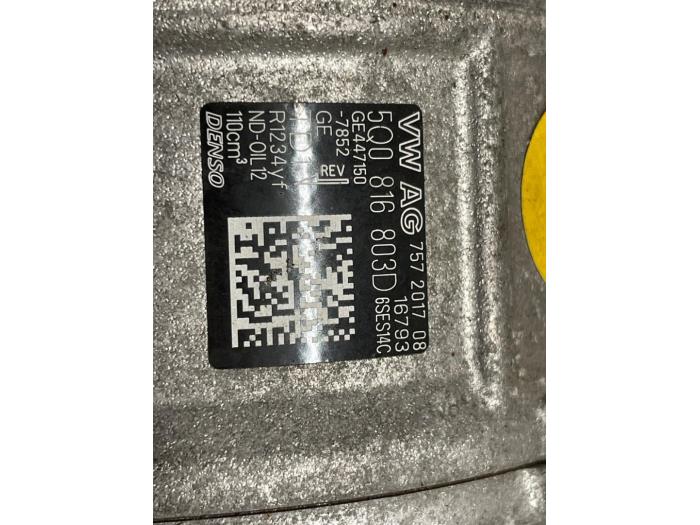 Usagé Pompe clim Volkswagen Golf VII (AUA) 1.0 TSI 12V Prix € 100,00 Règlement à la marge proposé par Autodemontage van de Laar