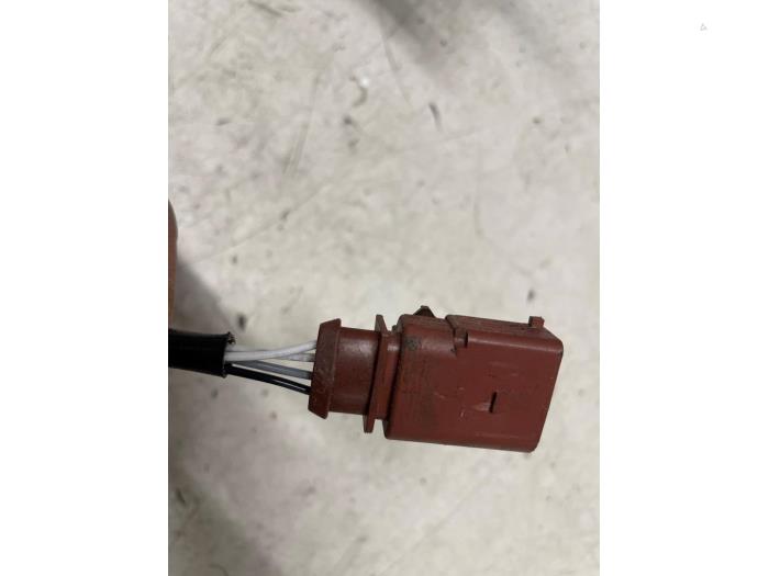 Lambda probe from a Volkswagen Golf VII (AUA) 1.0 TSI 12V 2017