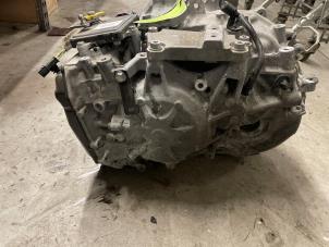 Getriebe van een Opel Crossland (X) 1.2 Turbo 12V 2021