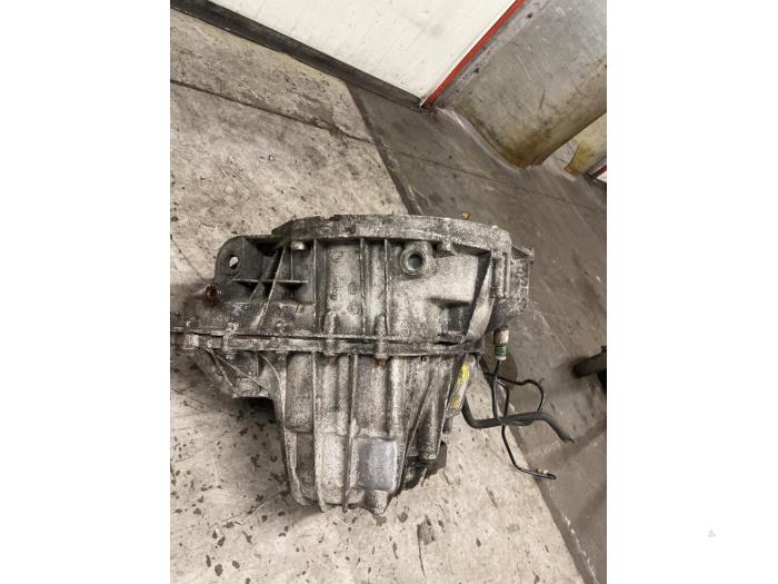 Getriebe van een Renault Master II (JD) 2.5 dCi 150 FAP 2008
