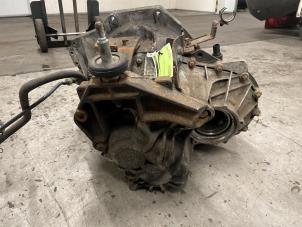 Getriebe van een Renault Master II (JD) 2.5 dCi 150 FAP 2008