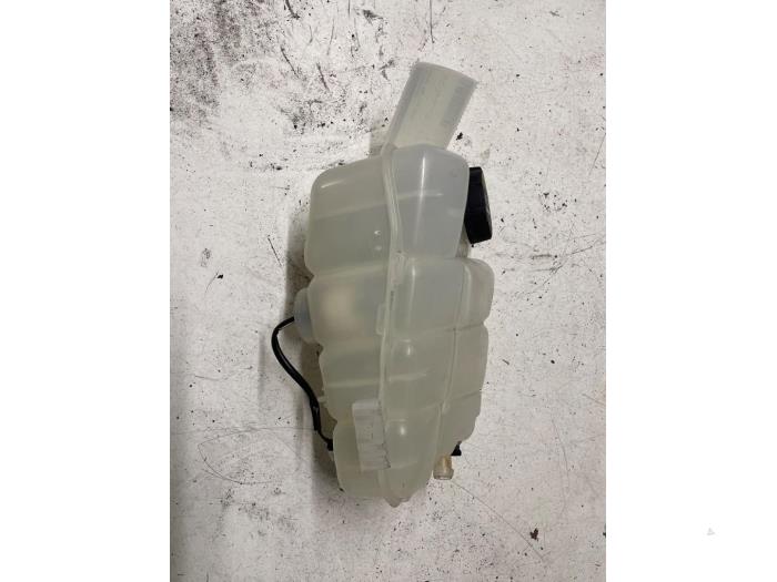 Expansion vessels with part number 31338764 stock