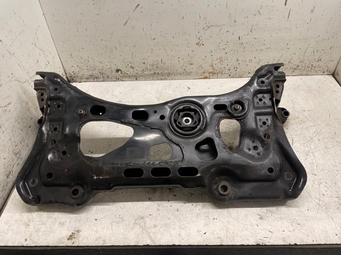 Used Subframe Volkswagen Golf Sportsvan (AUVS) 1.6 TDI BlueMotion 16V Price € 175,00 Margin scheme offered by Autodemontage van de Laar