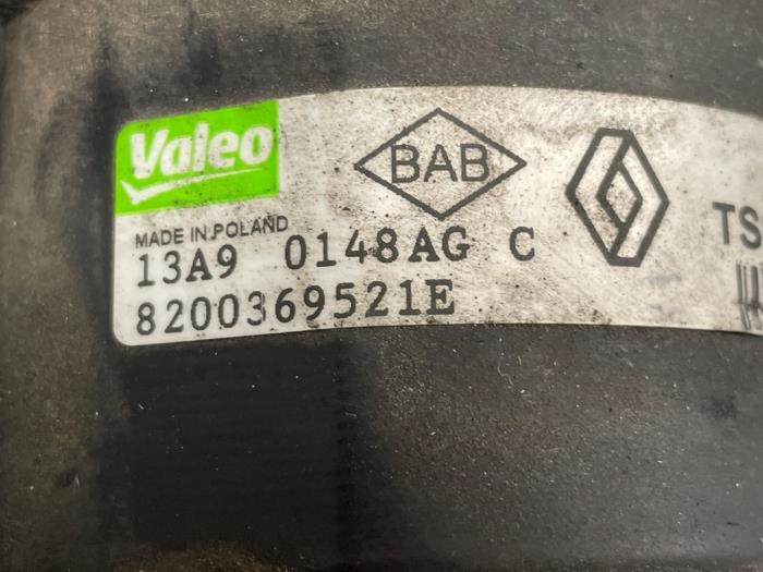 Begagnade Startmotor Renault Twingo II (CN) 1.2 Pris € 35,00 Marginaltabell erbjuds av Autodemontage van de Laar