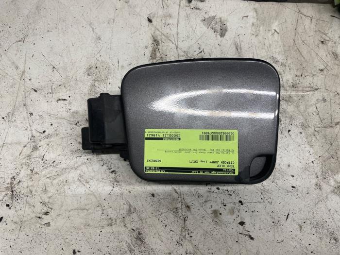 Begagnade Tanklucka Citroen Jumpy 2.0 Blue HDI 120 Pris € 35,00 Marginaltabell erbjuds av Autodemontage van de Laar