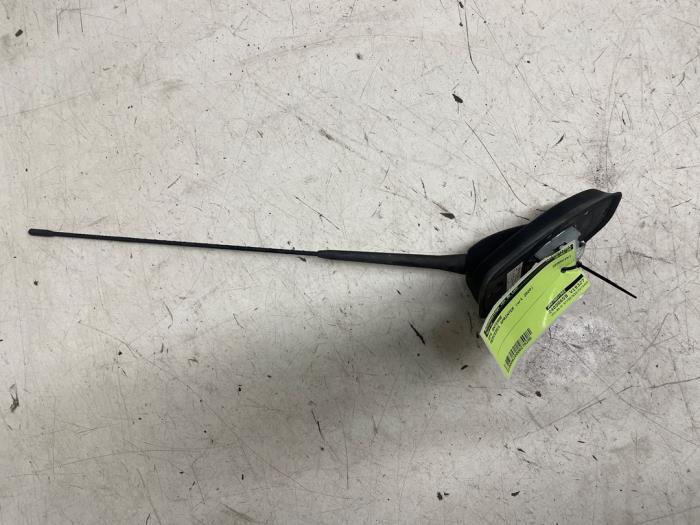 Używane Antena GPS Mercedes Sprinter 3,5t (907.6/910.6) 316 CDI 2.1 D RWD Cena € 35,00 Procedura marży oferowane przez Autodemontage van de Laar