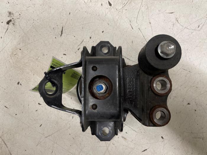 Used Engine mount Toyota Aygo (B40) 1.0 12V VVT-i Price € 25,00 Margin scheme offered by Autodemontage van de Laar