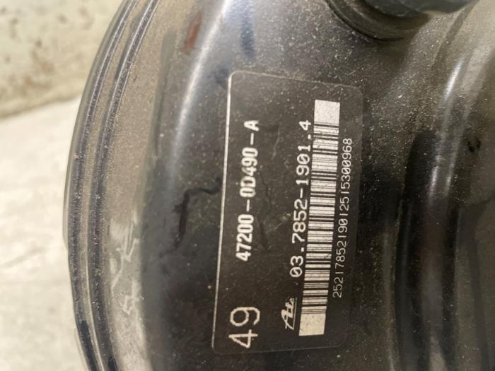 Usagé Assistant de freinage Toyota Yaris III (P13) 1.33 16V Dual VVT-I Prix € 60,00 Règlement à la marge proposé par Autodemontage van de Laar