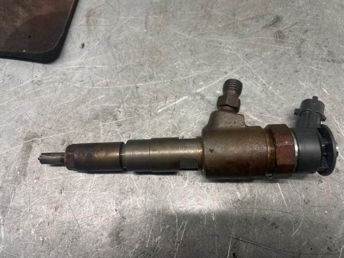Usagé Injecteurs Peugeot Bipper (AA) 1.4 HDi Prix € 50,00 Règlement à la marge proposé par Autodemontage van de Laar