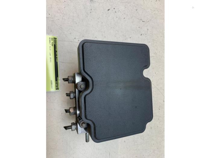 Usagé Pompe ABS Renault Clio IV Estate/Grandtour (7R) 0.9 Energy TCE 12V Prix € 75,00 Règlement à la marge proposé par Autodemontage van de Laar