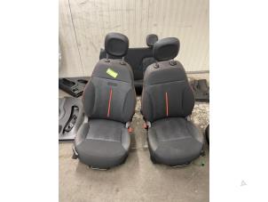 Begagnade Klädsel, uppsättning (komplett) Fiat Panda/Pandina (312) 1.0 Hybrid Pris € 550,00 Marginaltabell erbjuds av Autodemontage van de Laar