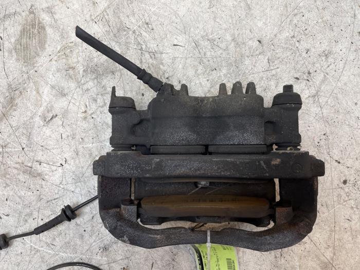 Gebrauchte Bremszange links vorne Renault Master III (MA/MB/MC/MD/MH/MF/MG/MH) 2.3 dCi 150 16V Preis € 72,60 Mit Mehrwertsteuer angeboten von Autodemontage van de Laar