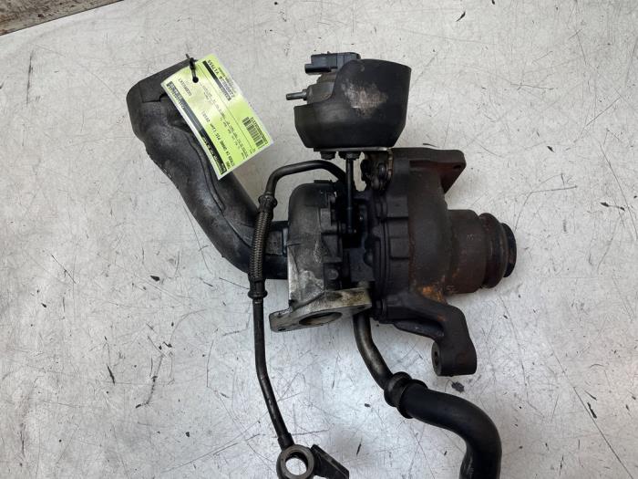 Usagé Turbo Citroen C4 Grand Picasso (UA) 2.0 HDiF 16V 165 Prix € 150,00 Règlement à la marge proposé par Autodemontage van de Laar