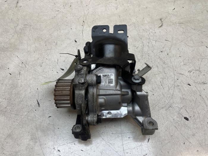 Begagnade Dieselpump Mercedes CLA (118.3) 1.5 CLA-180d Pris € 275,00 Marginaltabell erbjuds av Autodemontage van de Laar