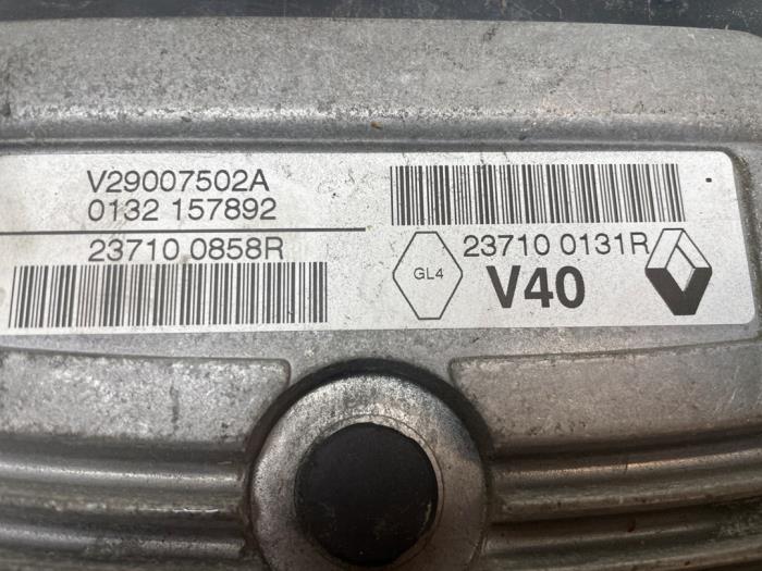 Used Engine management computer Renault Scénic III (JZ) 1.6 16V Price € 125,00 Margin scheme offered by Autodemontage van de Laar
