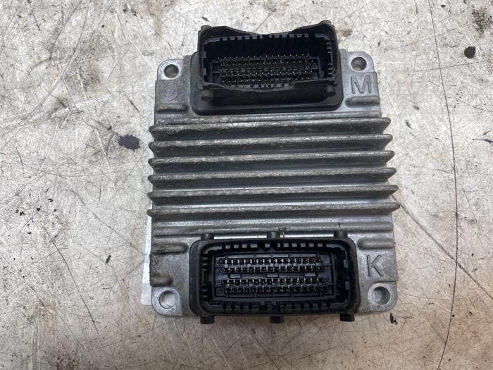 Used Engine management computer Opel Meriva (A) 1.6 16V Price € 200,00 Margin scheme offered by Autodemontage van de Laar