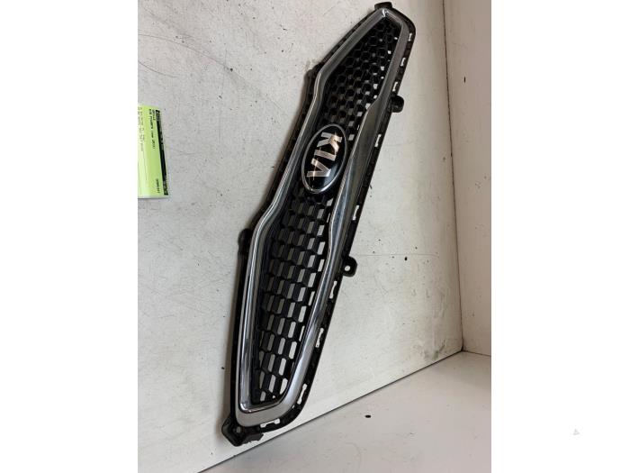 Używane Grill Kia Picanto (TA) 1.0 12V Cena € 50,00 Procedura marży oferowane przez Autodemontage van de Laar
