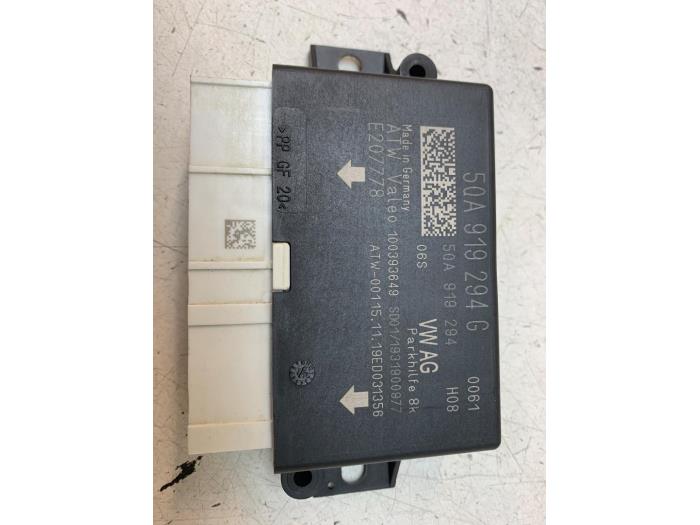 Begagnade PDC-modul Volkswagen Polo VI (AW1) 1.0 TSI 12V Pris € 45,00 Marginaltabell erbjuds av Autodemontage van de Laar