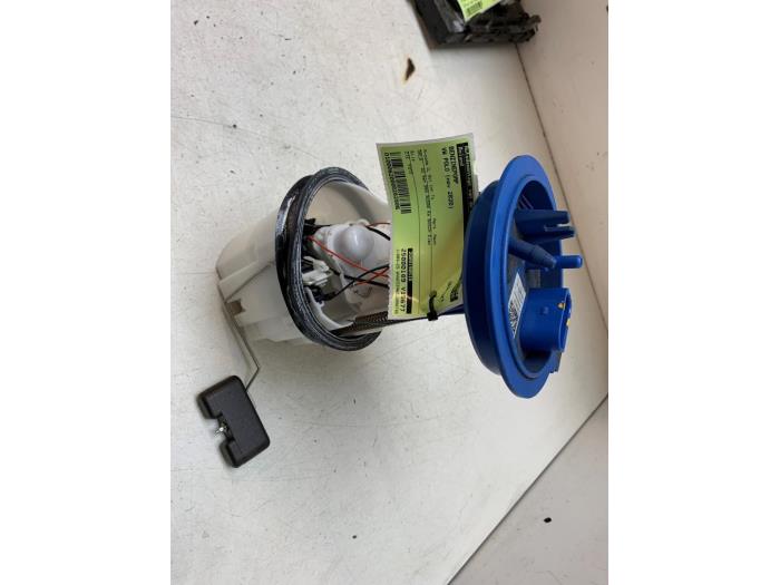 Gebrauchte Benzinpumpe Volkswagen Polo VI (AW1) 1.0 TSI 12V Preis € 60,00 Margenregelung angeboten von Autodemontage van de Laar