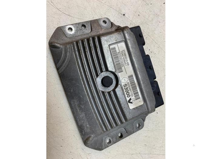 Used Engine management computer Renault Clio III (BR/CR) 1.4 16V Price € 75,00 Margin scheme offered by Autodemontage van de Laar