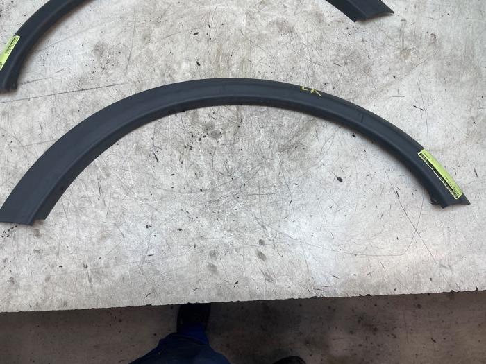 Begagnade Fälg, bakhjul Volvo C30 (EK/MK) 1.6 16V Pris € 50,00 Marginaltabell erbjuds av Autodemontage van de Laar