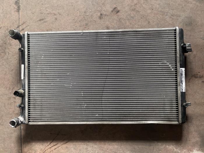 Usagé Radiateur Skoda Octavia (1U2) 1.6 GLX Prix € 25,00 Règlement à la marge proposé par Autodemontage van de Laar