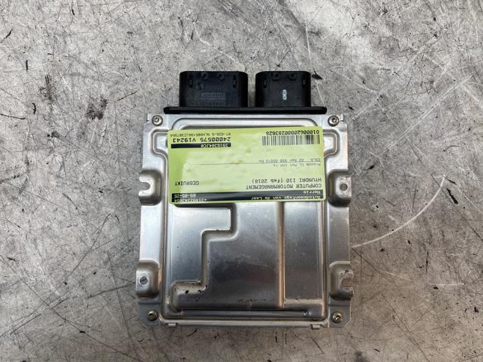 Used Engine management computer Hyundai i10 (B5) 1.0 12V Price € 150,00 Margin scheme offered by Autodemontage van de Laar