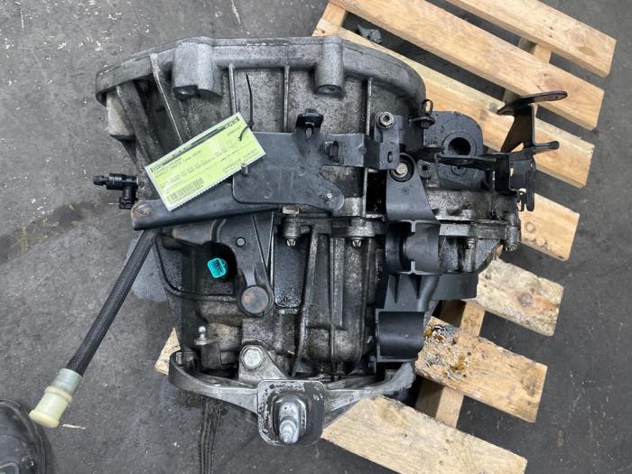 Gebrauchte Getriebe Renault Trafic (1FL/2FL/3FL/4FL) 2.0 dCi 16V 120 Preis € 850,00 Margenregelung angeboten von Autodemontage van de Laar