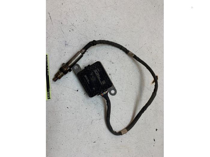 Usados Sensor Nox Renault Trafic (1FL/2FL/3FL/4FL) 2.0 dCi 16V 120 Precio € 125,00 Norma de margen ofrecido por Autodemontage van de Laar