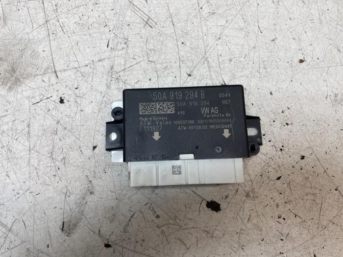 Usados Módulo PDC Audi Q2 (GAB/GAG) 1.4 TFSI 16V Precio € 50,00 Norma de margen ofrecido por Autodemontage van de Laar