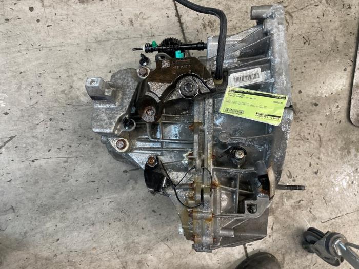 Gebrauchte Getriebe Renault Scénic III (JZ) 1.2 16V TCe 130 Preis auf Anfrage angeboten von Autodemontage van de Laar