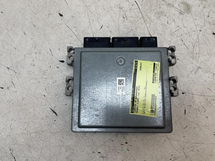 Used Engine management computer Renault Scénic III (JZ) 1.2 16V TCe 130 Price on request offered by Autodemontage van de Laar