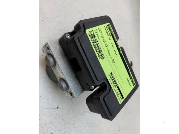 Begagnade ABS-pump Peugeot 207 SW (WE/WU) 1.4 16V Vti Pris € 75,00 Marginaltabell erbjuds av Autodemontage van de Laar