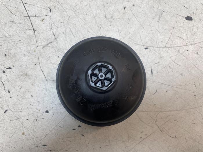 Gebrauchte Ölfilter Deckel Renault Captur II (RJB) Preis € 15,00 Margenregelung angeboten von Autodemontage van de Laar