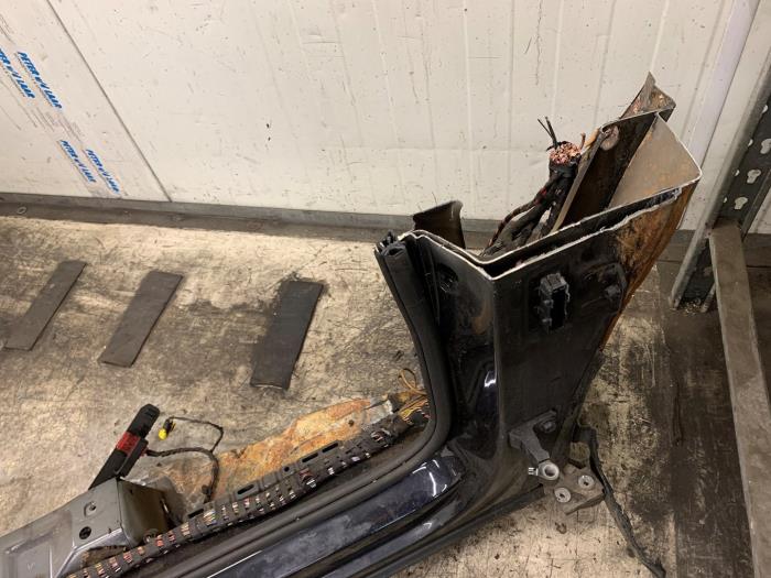 Sill, right from a Volkswagen Tiguan Allspace (BW2) 1.4 TSI 16V 2018