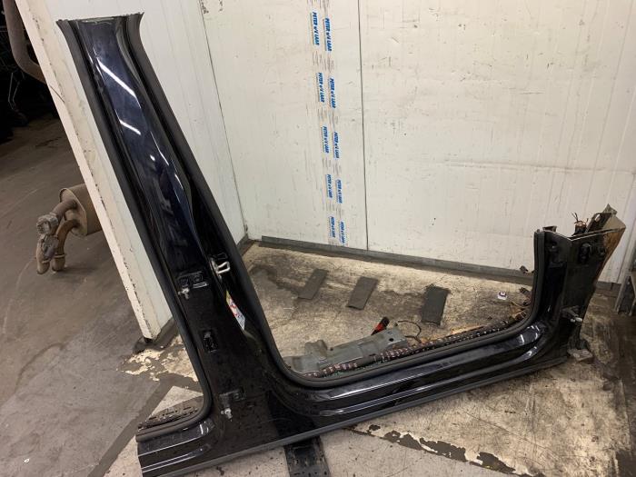 Sill, right from a Volkswagen Tiguan Allspace (BW2) 1.4 TSI 16V 2018