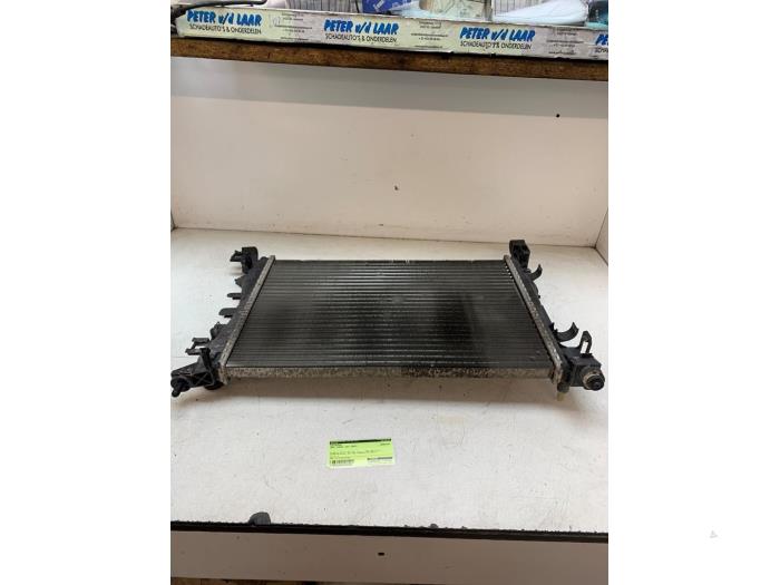 Usagé Radiateur Opel Corsa D 1.2 16V Prix € 50,00 Règlement à la marge proposé par Autodemontage van de Laar