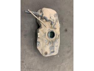 Usados Depósito Mitsubishi Space Star (A0) 1.2 12V Precio € 80,00 Norma de margen ofrecido por Autodemontage van de Laar
