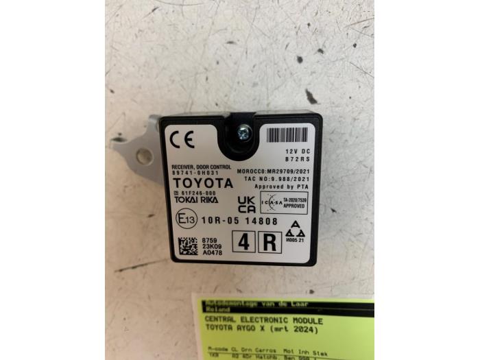 Gebrauchte Central electronic Modul Toyota Aygo X 1.0 12V VVT-i Preis € 50,00 Margenregelung angeboten von Autodemontage van de Laar