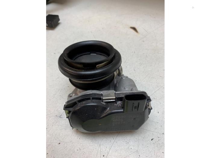 Gebrauchte Drosselklappengehäuse Toyota Aygo X 1.0 12V VVT-i Preis € 30,00 Margenregelung angeboten von Autodemontage van de Laar