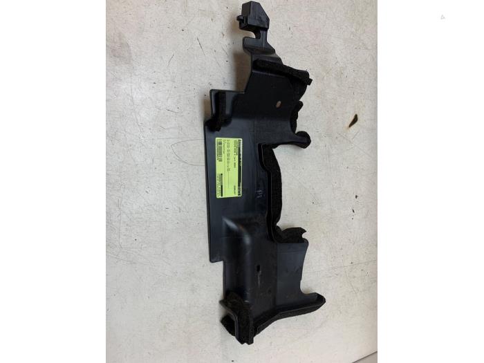Begagnade Lufttratt Toyota Aygo X 1.0 12V VVT-i Pris € 25,00 Marginaltabell erbjuds av Autodemontage van de Laar