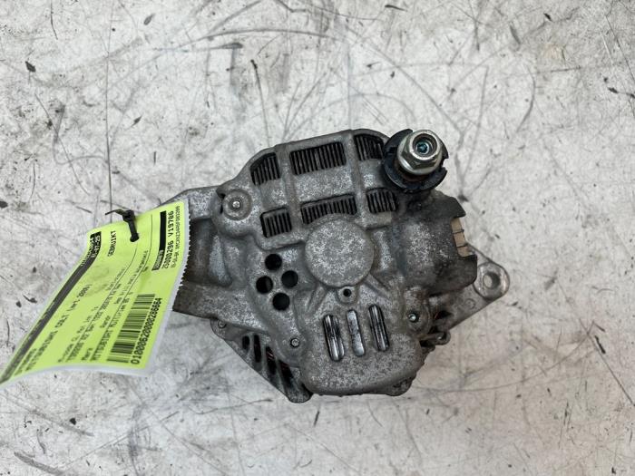 Begagnade Dynamo Mitsubishi Colt (Z2/Z3) 1.3 16V Pris € 35,00 Marginaltabell erbjuds av Autodemontage van de Laar