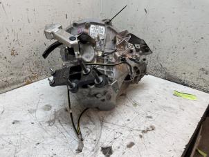 Getriebe van een Mitsubishi Space Star (A0) 1.2 12V 2023