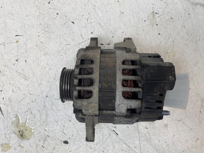 Gebrauchte Dynamo Hyundai i10 (F5) 1.1i 12V Preis € 50,00 Margenregelung angeboten von Autodemontage van de Laar