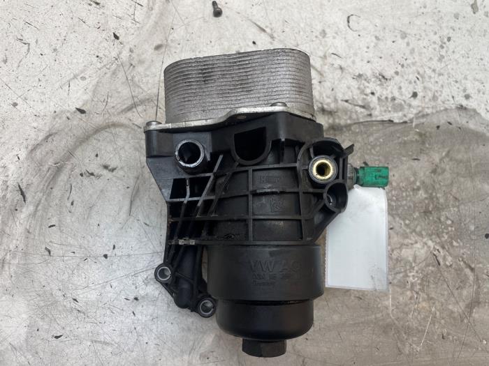 Gebrauchte Ölfiltergehäuse Volkswagen Golf Sportsvan (AUVS) 1.6 TDI BlueMotion 16V Preis auf Anfrage angeboten von Autodemontage van de Laar